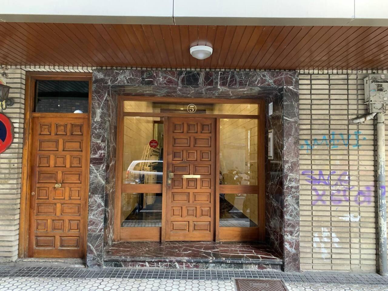 Apartamento Con Parking Privado Cerca De Zurriola San Sebastián Exterior foto